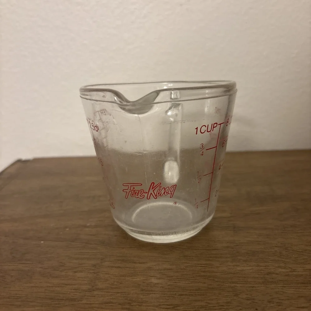 Vintage Fire-King Glass 1 Cup Measuring Cup #496 Red Lettering Closed D‎ Handle